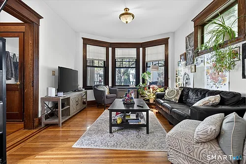 106 Lawrence St #1 Photo 1