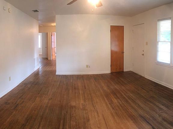 2nd image of 305 Christopher Dr