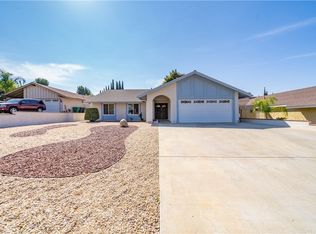 1872 El Toro Cir, Corona, CA 92882