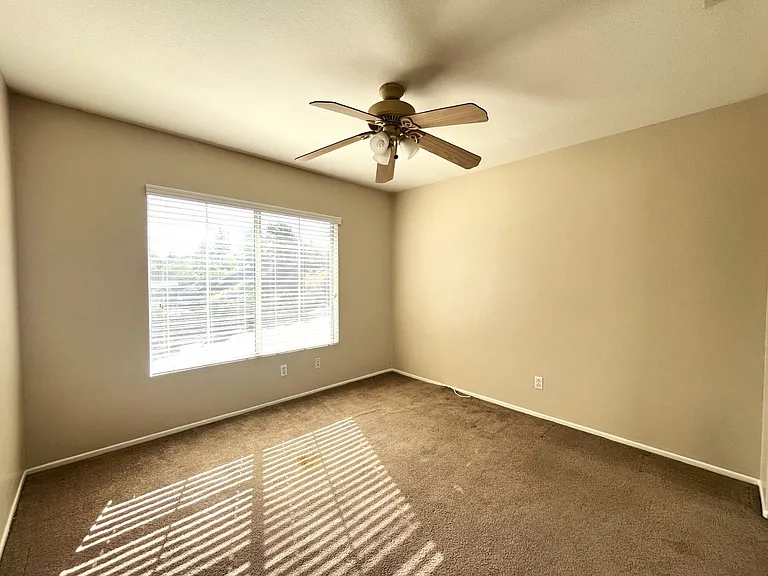 4130 Prairie Dunes Dr — Photo 31