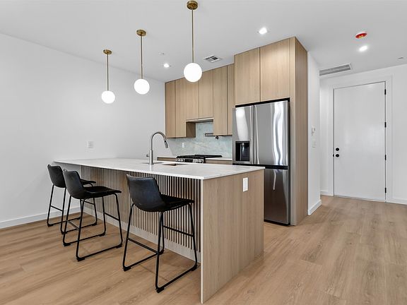 3rd image of 114 69th St #3