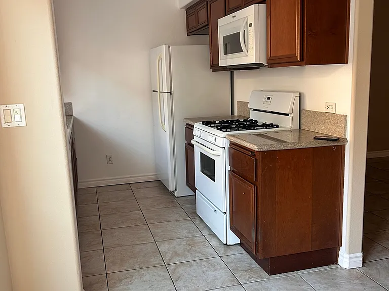 709-711 YALE ST/700 N. HILL PL LOS ANGELES, CA 90012 — Photo 24