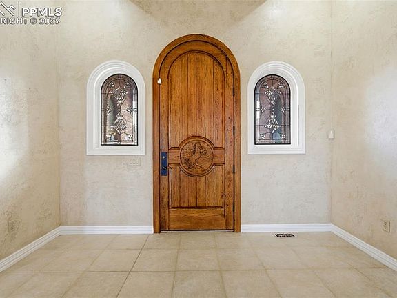 5th image of 6208 Hay Meadow Way