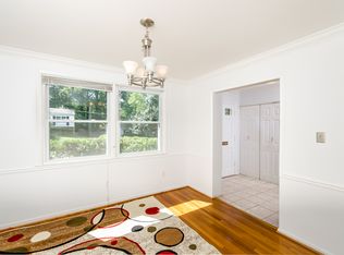 8304 McNeil St, Vienna, VA 22180