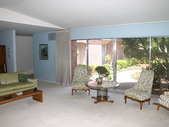 Living opens to courtyard