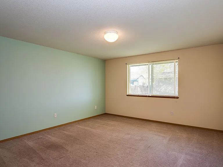 2217 SW Lava Ct — Photo 8