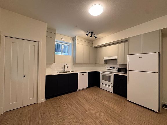 2nd image of 11052 Lockwood St