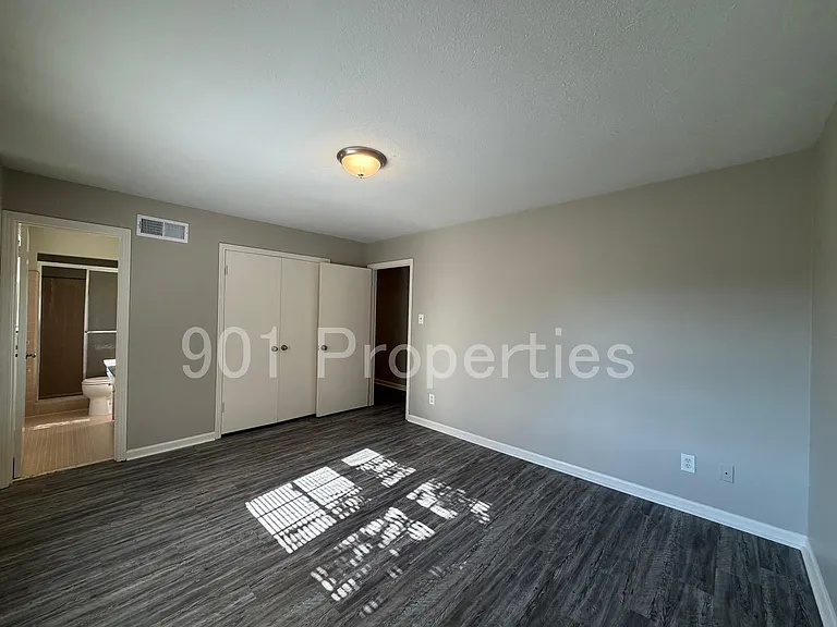 2658 Galaxie St — Photo 15