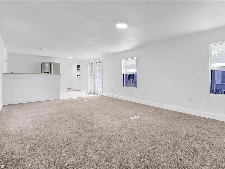 120 Grassy Key Ln #38 — Photo 8