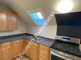 136 Social St #4R, Woonsocket, RI 02895