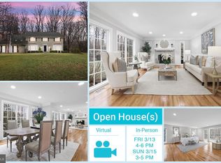 10225 Forest Lake Dr, Great Falls, VA 22066