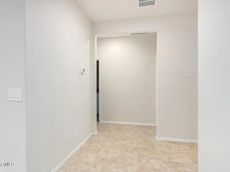 1810 W Pinkley Ave — Photo 17