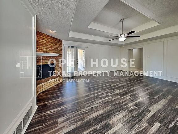 5th image of 824 Wind Brooke Dr
