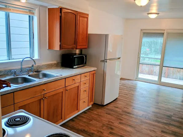 508 Benson St, Medford, OR 97501