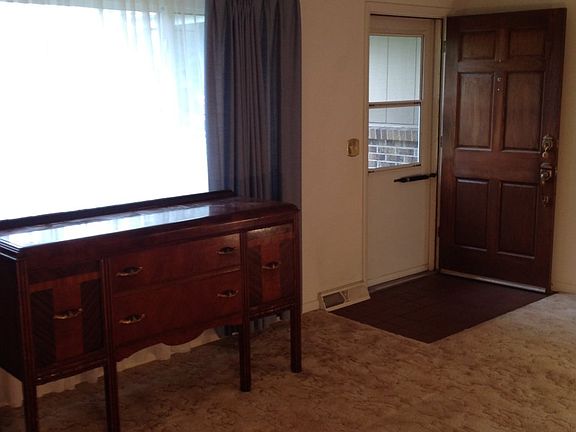 5th image of 520 36th Avenue Ct