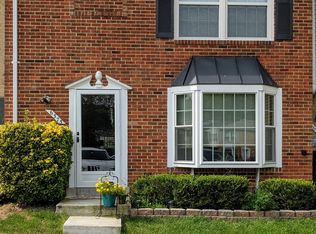 6375 Silver Ridge Cir, Alexandria, VA 22315