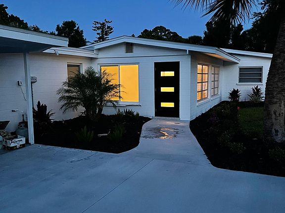 2nd image of 5823 Wildwood Ave