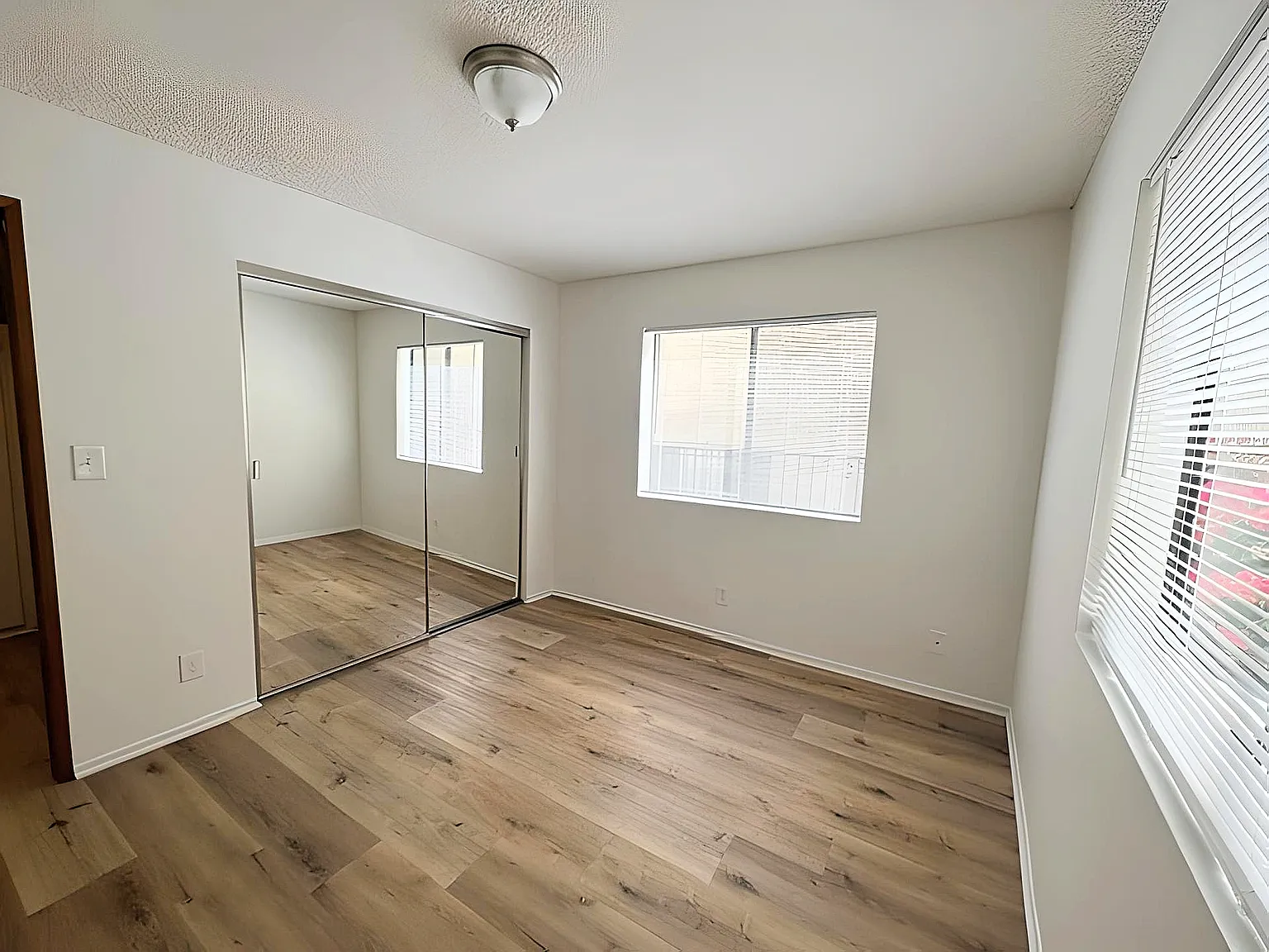 1 bed, $2,095 — Photo 3