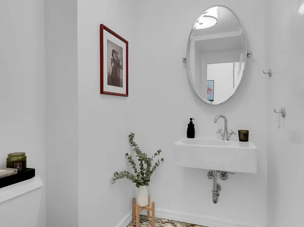 30 West 86th Street image 10 of 10