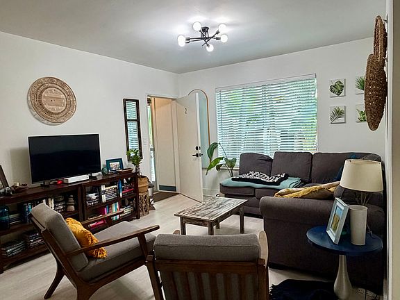 3rd image of 1198 Marseille Dr APT 4