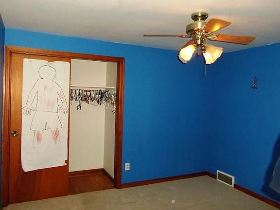 4th image of 6326 South Dr