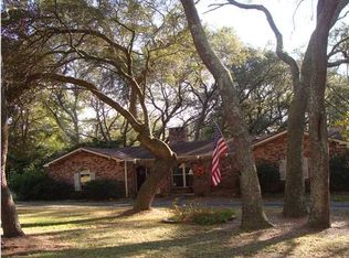 7401 Fir Dr, Saraland, AL 36571