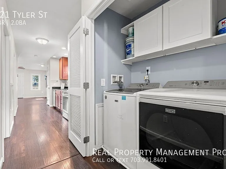 321 Tyler St — Photo 15