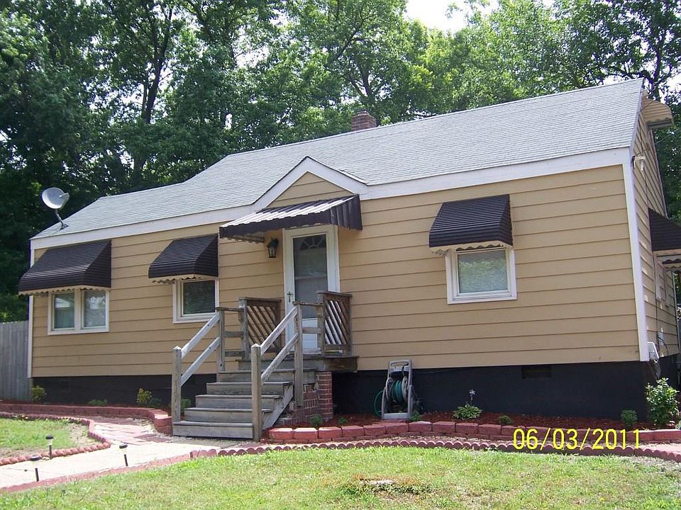 1st image of 412 Clovelly Ln