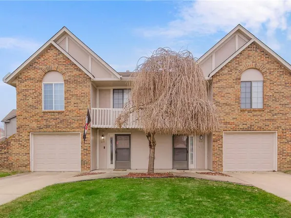 205-207 NW Monroe St, Lees Summit, MO 64063