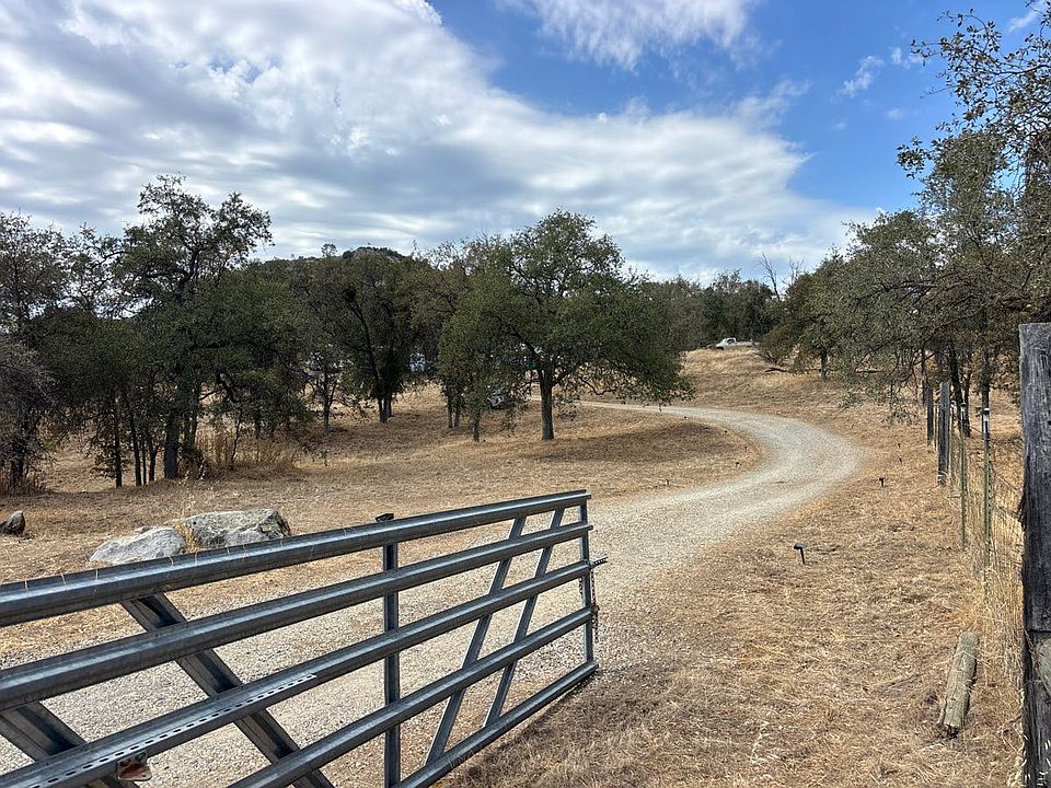 1st image of 35264 Smalley Rd