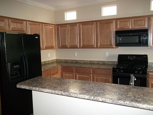 3rd image of 10652 Tray Mountain Ave