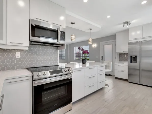 164 Normandy D, Delray Beach, FL 33484