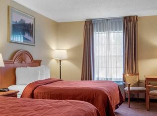 750 Hogan Rd, Bangor, ME 04401