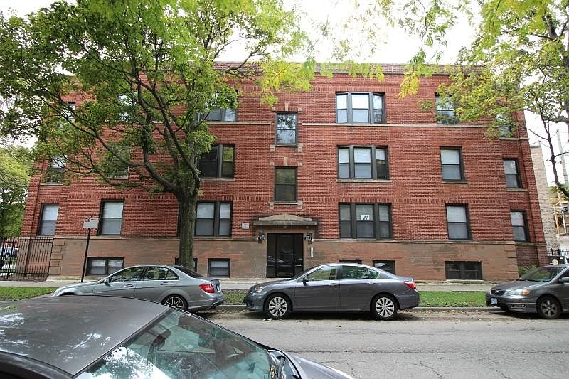 1st image of 3501 W Leland Ave #3