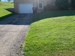 118 Ridge Dr #118, Mount Horeb, WI 53572