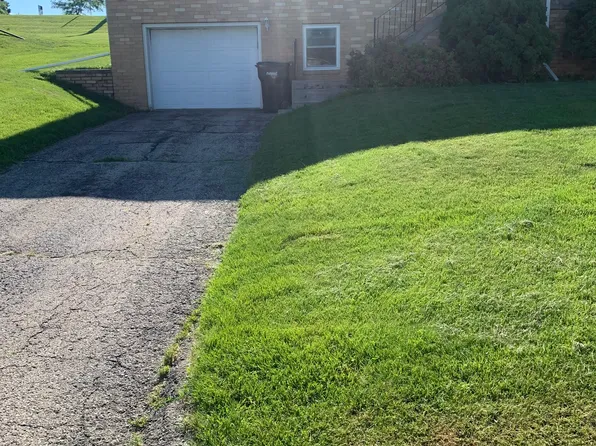 118 Ridge Dr #118, Mount Horeb, WI 53572