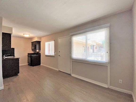 3rd image of 2875 A St APT 31