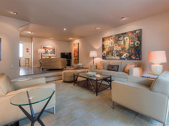 4th image of 14348 Riverside Dr Unit 13