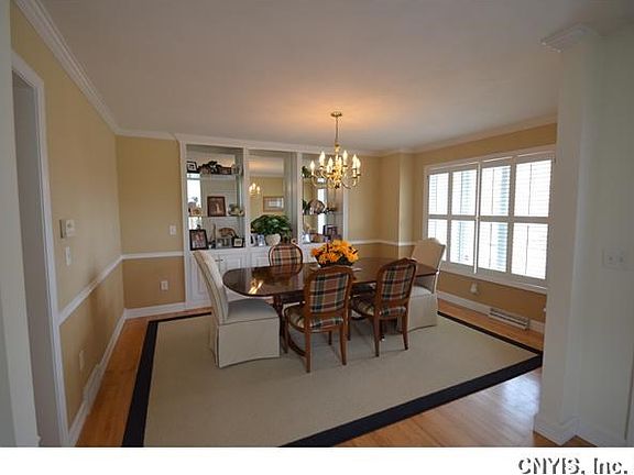 5th image of 7537 Plum Hollow Cir