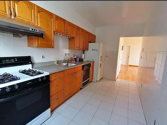 2nd image of 155 Brielle Ave Floor 2