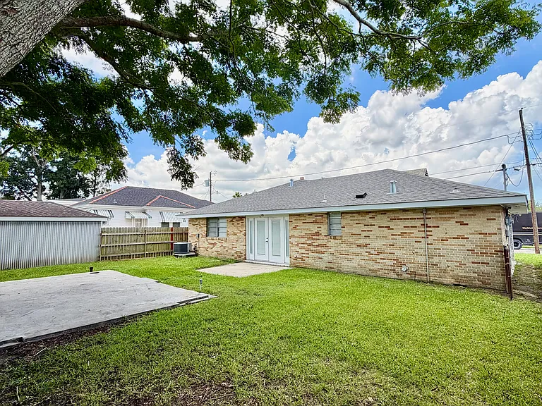 2317 Trio St — Photo 3