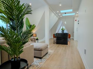 55 Innes Ave #4, Toronto, ON M6E 1N1