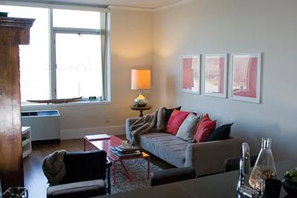 Sold by Living New York | media 17