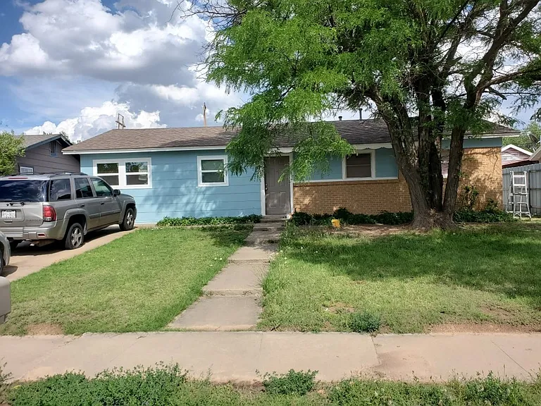 2510 N Wilson St — Photo 1