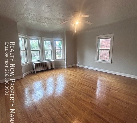 2nd image of 2976 S Moreland Blvd APT 18-2976/18
