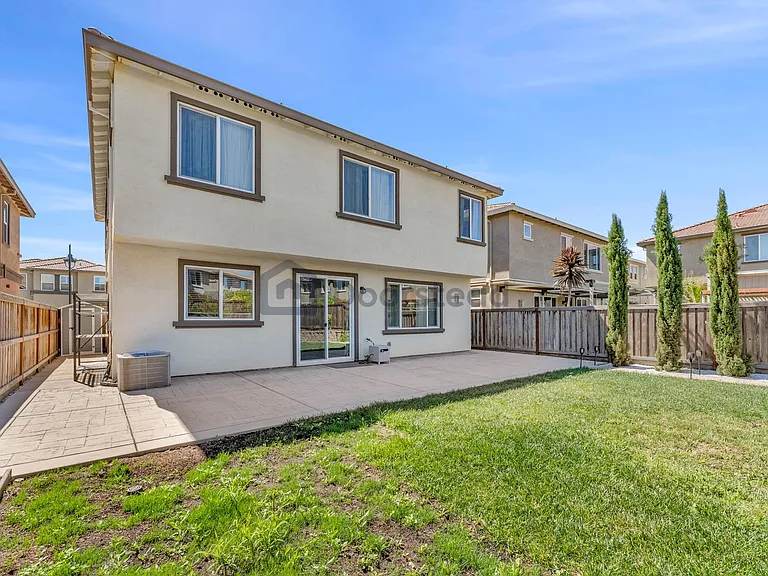 4672 Contralto Dr — Photo 51
