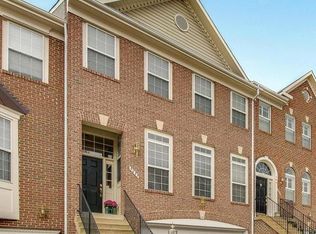 5637 Governors Pond Cir, Alexandria, VA 22310