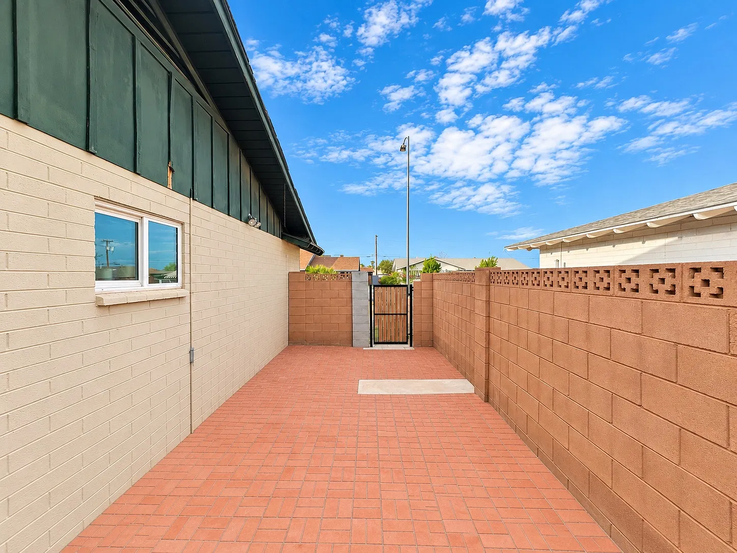 Studio, 550 sqft, $1,250 — Photo 4