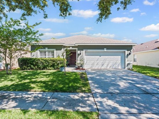 10315 Celtic Ash Dr, Ruskin, FL 33573