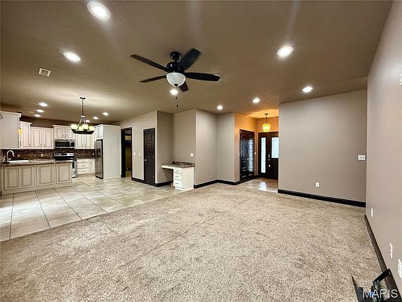 4th image of 5989 Melissa Ln